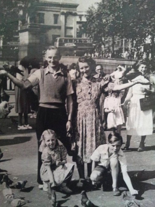 Gran Granda Dad (David Meek), Aunty ElisabethTrafalgar Square 1947 - Submitted by David Meek